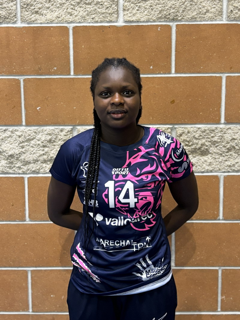 Fatimata DEME Joueuse de handball en Nationale 2 au Club de Sambre Avesnois Handball